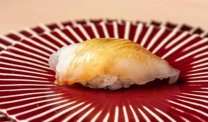 鮨はもっと
　自由でいい