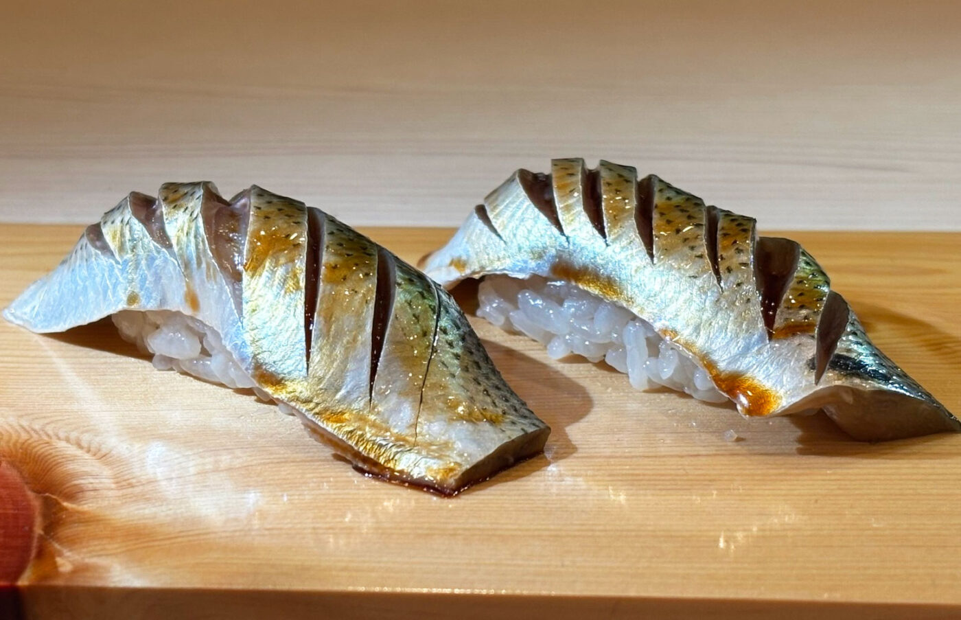 高級にしない。誤魔化さない。
温かいシャリと、目の前で起こる時間。-3